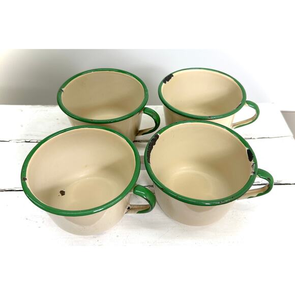 50s Enamelware Coffee Mugs Set of 4 Cream n Green Farmhouse or Cabincore Decor - Picture 3 of 7